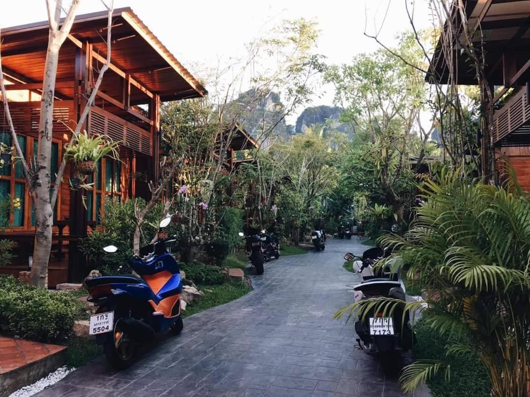 Areeya Phubeach Resort Wooden House Ban Chong Phli Zewnętrze zdjęcie