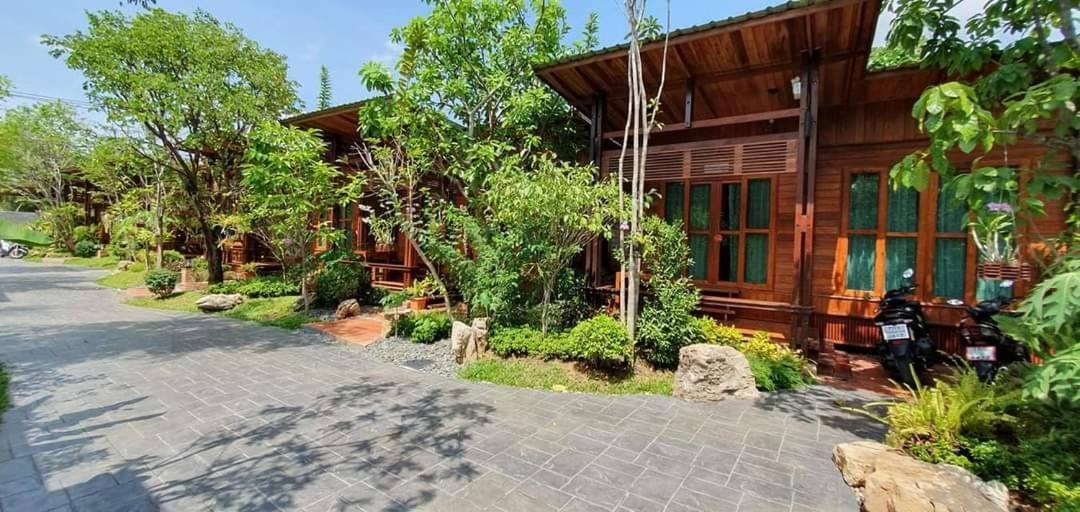 Areeya Phubeach Resort Wooden House Ban Chong Phli Zewnętrze zdjęcie